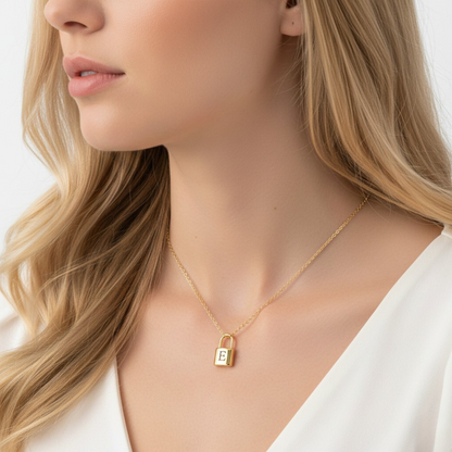 Collana con Iniziale "Lucchetto d'Oro"