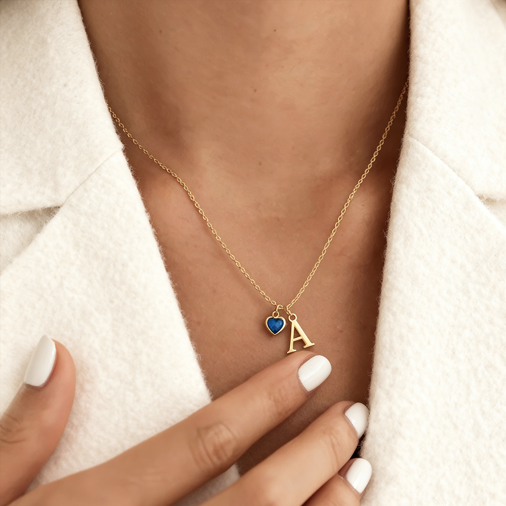 Collana con Iniziale "Sussurro Eterno"