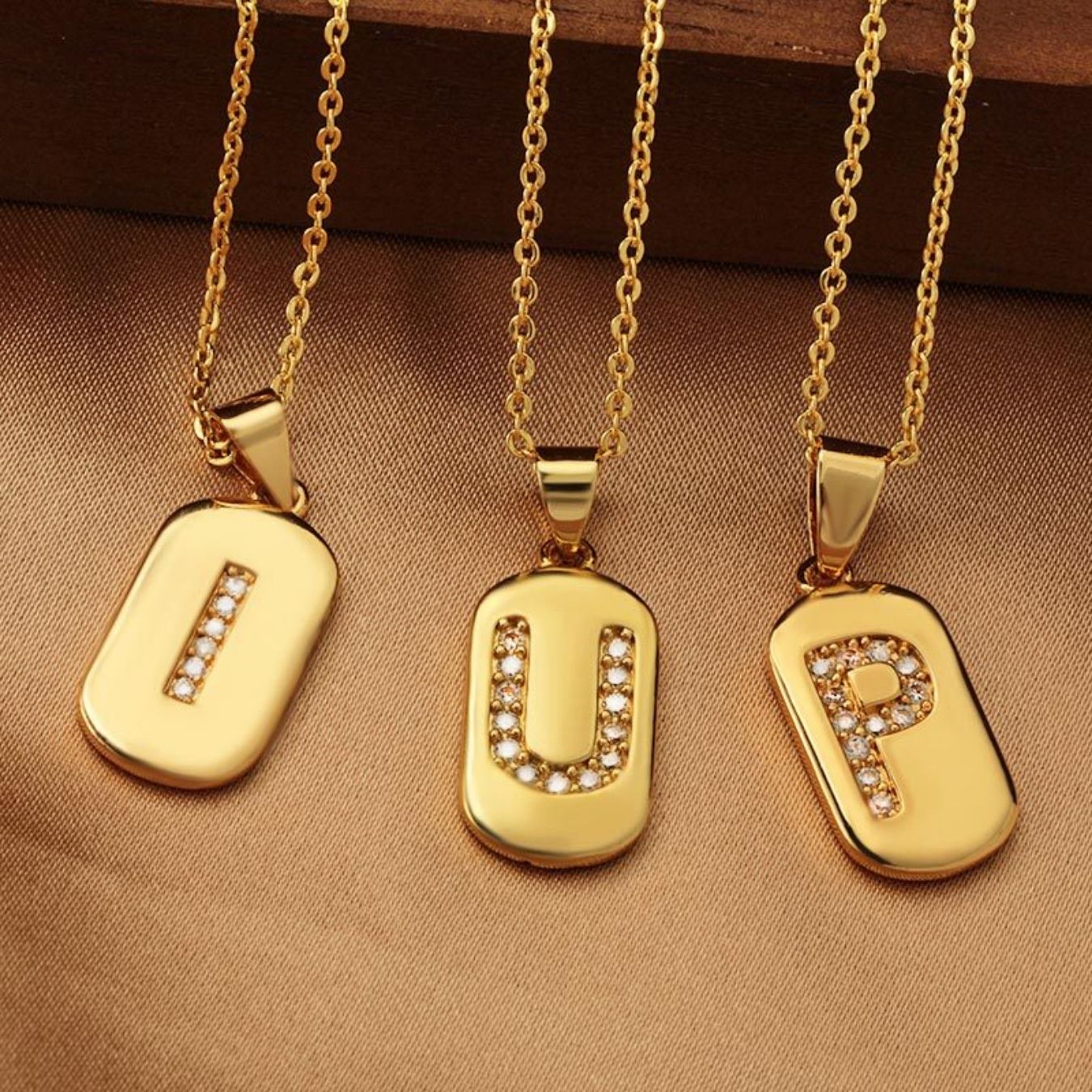 Collana con Iniziale "Glow Sparkle"