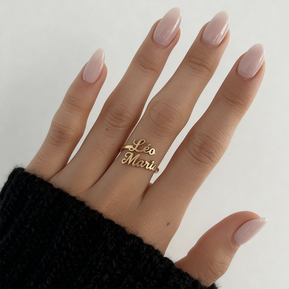 Anello regolabile con nome "Doppio Corsivo"