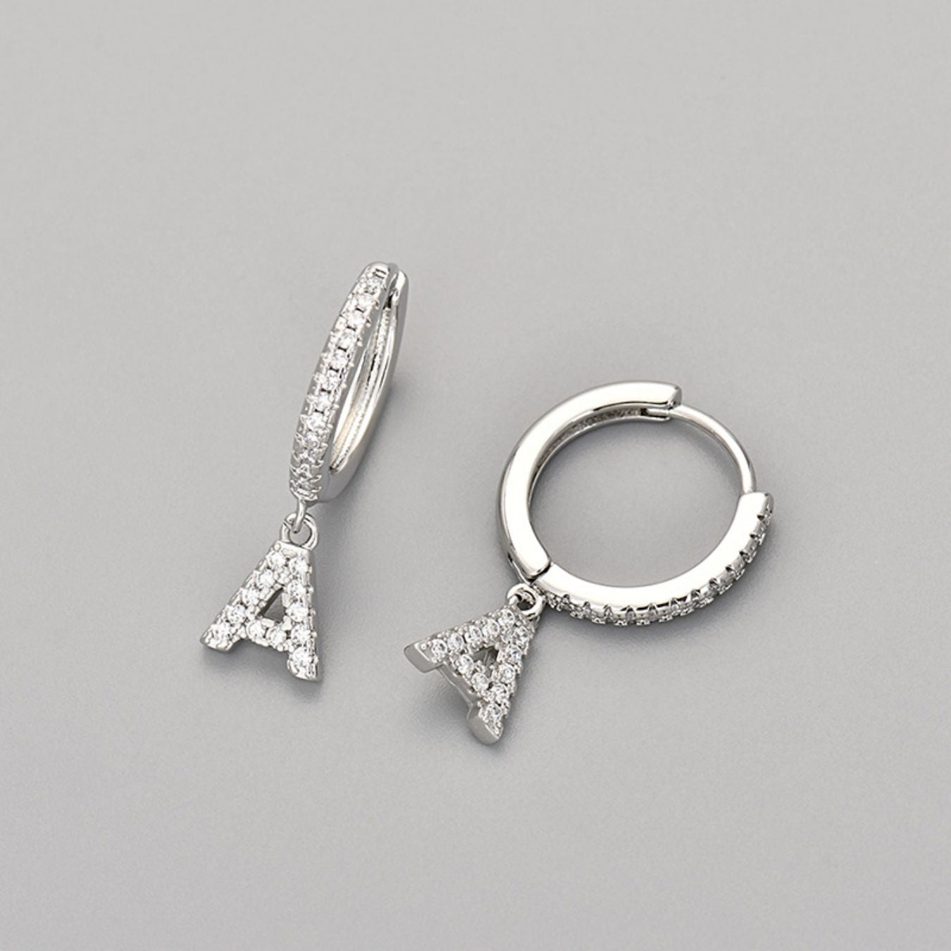 Orecchini con Iniziali "Cristallo"