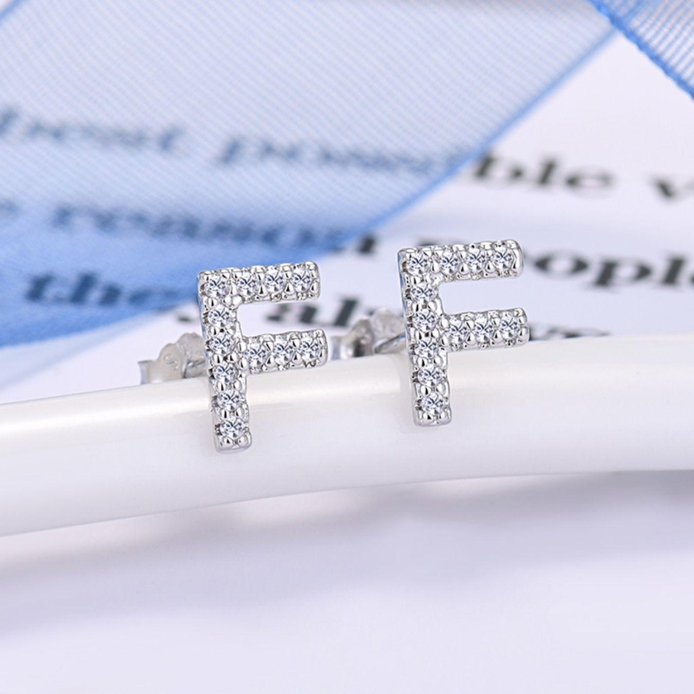 Orecchini Iniziali "Identità"