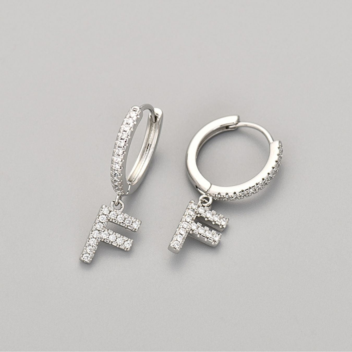 Orecchini con Iniziali "Cristallo"