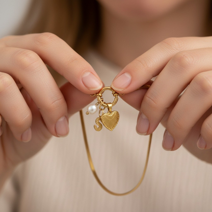 Collana con Iniziale "Ricordo d'Oro"