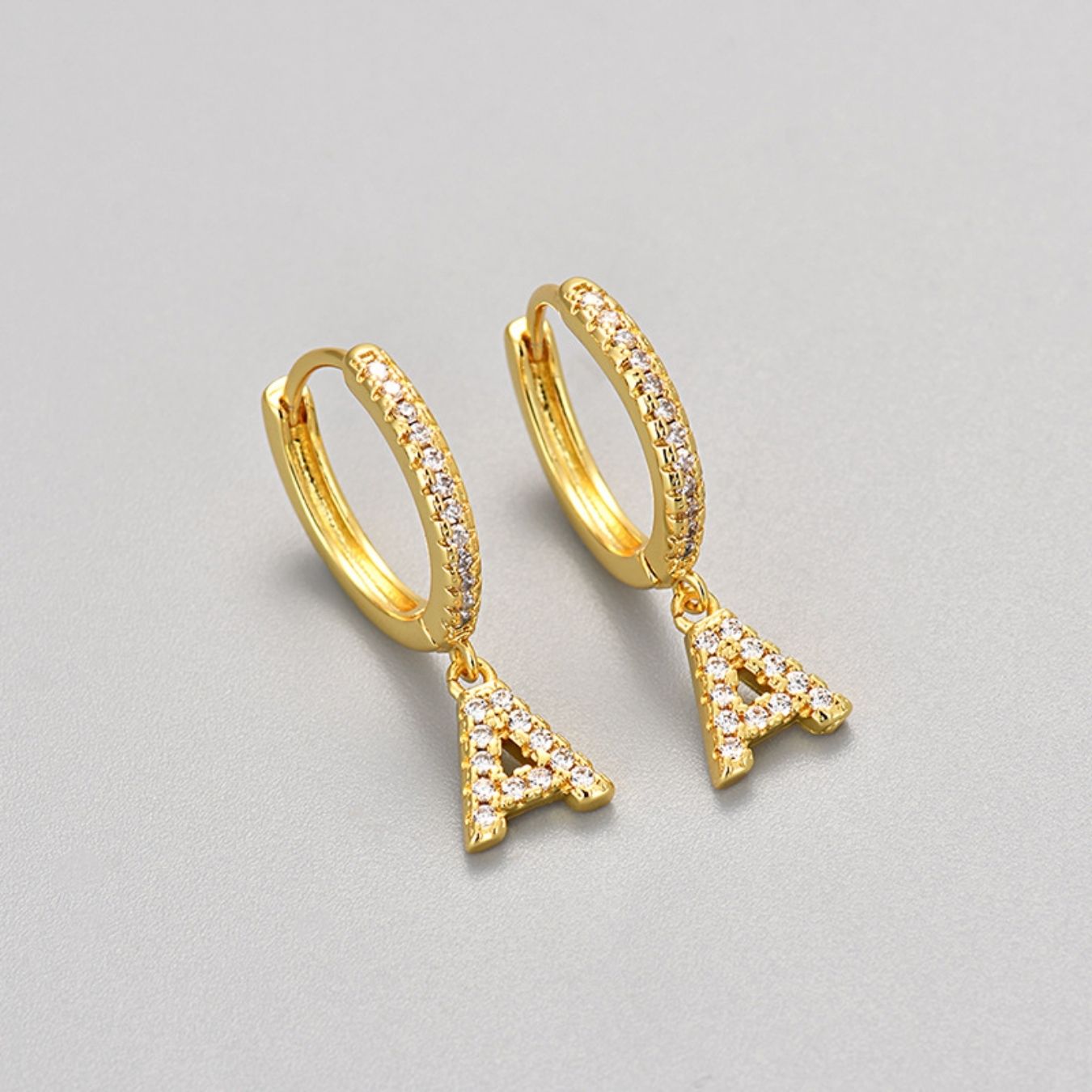 Orecchini con Iniziali "Cristallo"