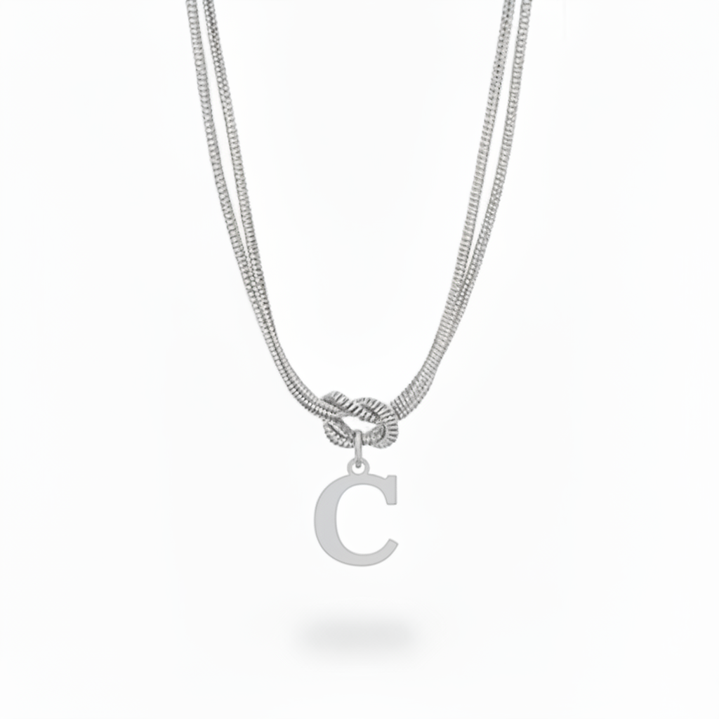 Collana con Iniziale "Nodo Alfabeto"