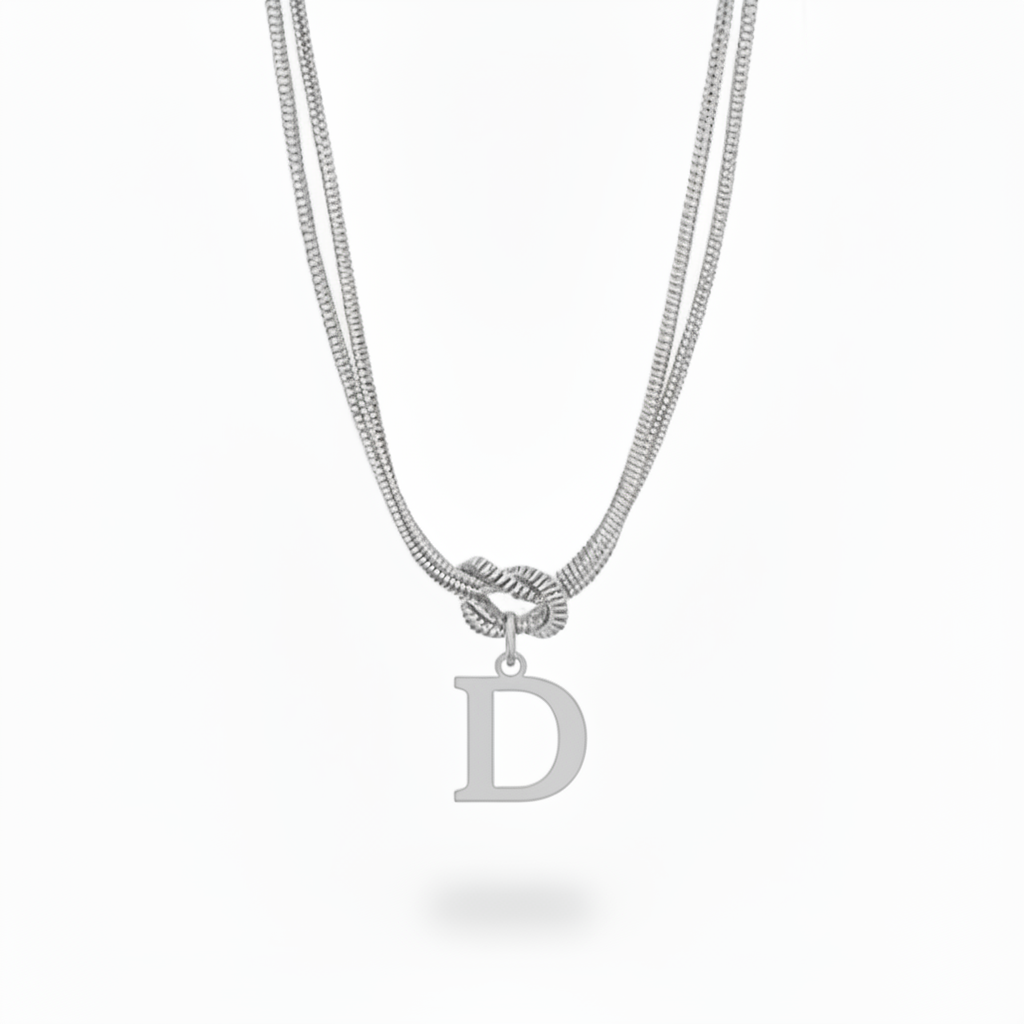 Collana con Iniziale "Nodo Alfabeto"