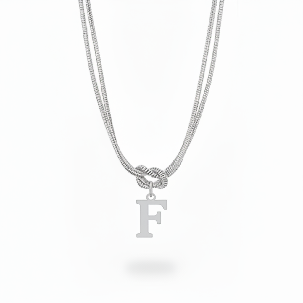 Collana con Iniziale "Nodo Alfabeto"