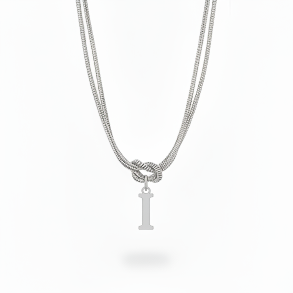 Collana con Iniziale "Nodo Alfabeto"