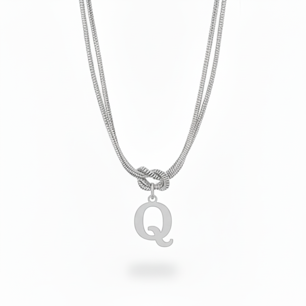 Collana con Iniziale "Nodo Alfabeto"