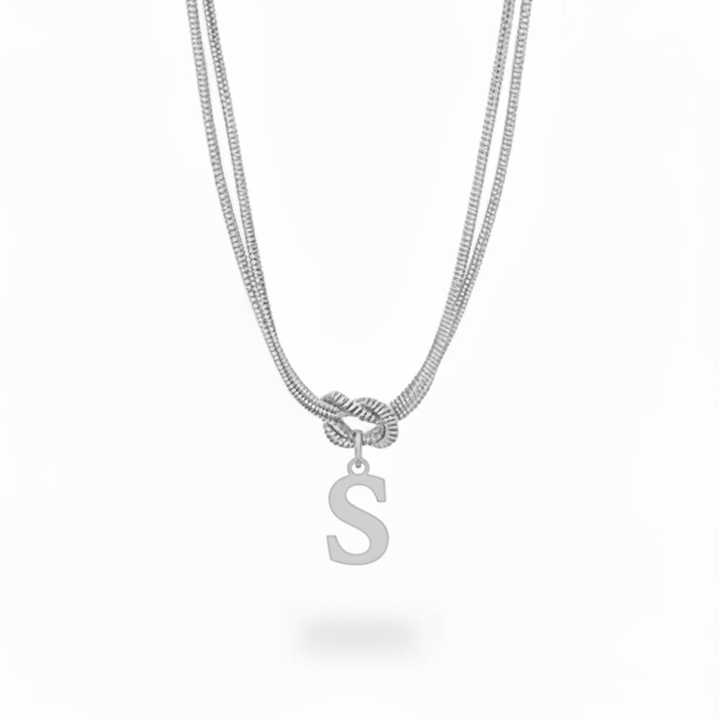 Collana con Iniziale "Nodo Alfabeto"