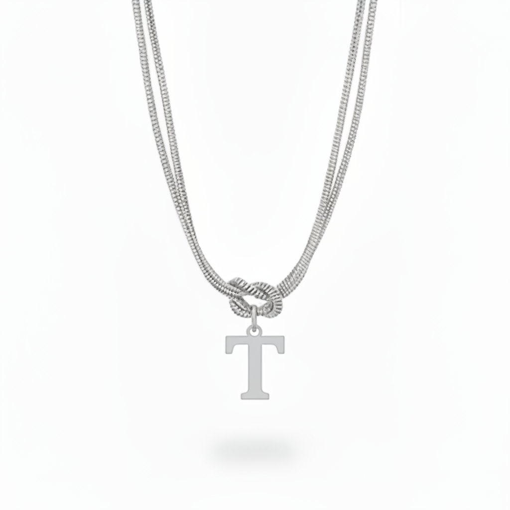 Collana con Iniziale "Nodo Alfabeto"