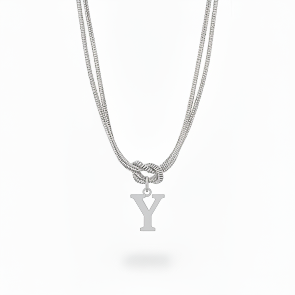Collana con Iniziale "Nodo Alfabeto"